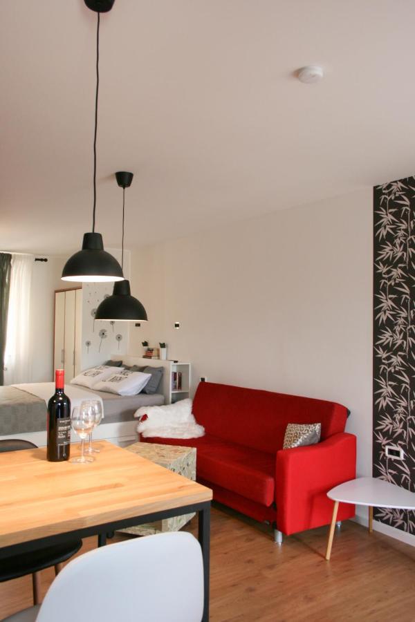 Pretty Little Thing Called Biska Pula Extérieur photo
