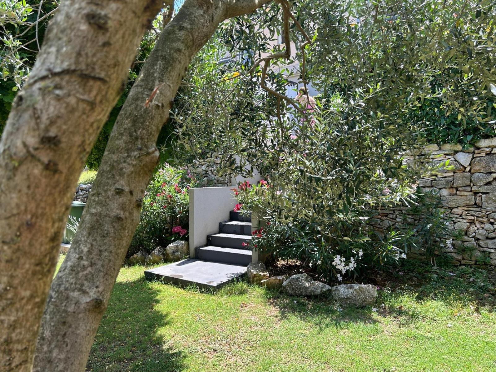 Pretty Little Thing Called Biska Pula Extérieur photo